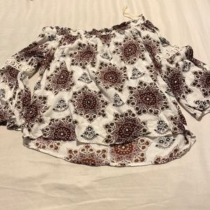 Off shoulder shirt